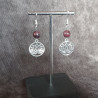 Boucles d'Oreilles Grenat et Lotus dans un Cercle